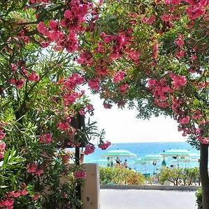 3* Hotel Rodriguez